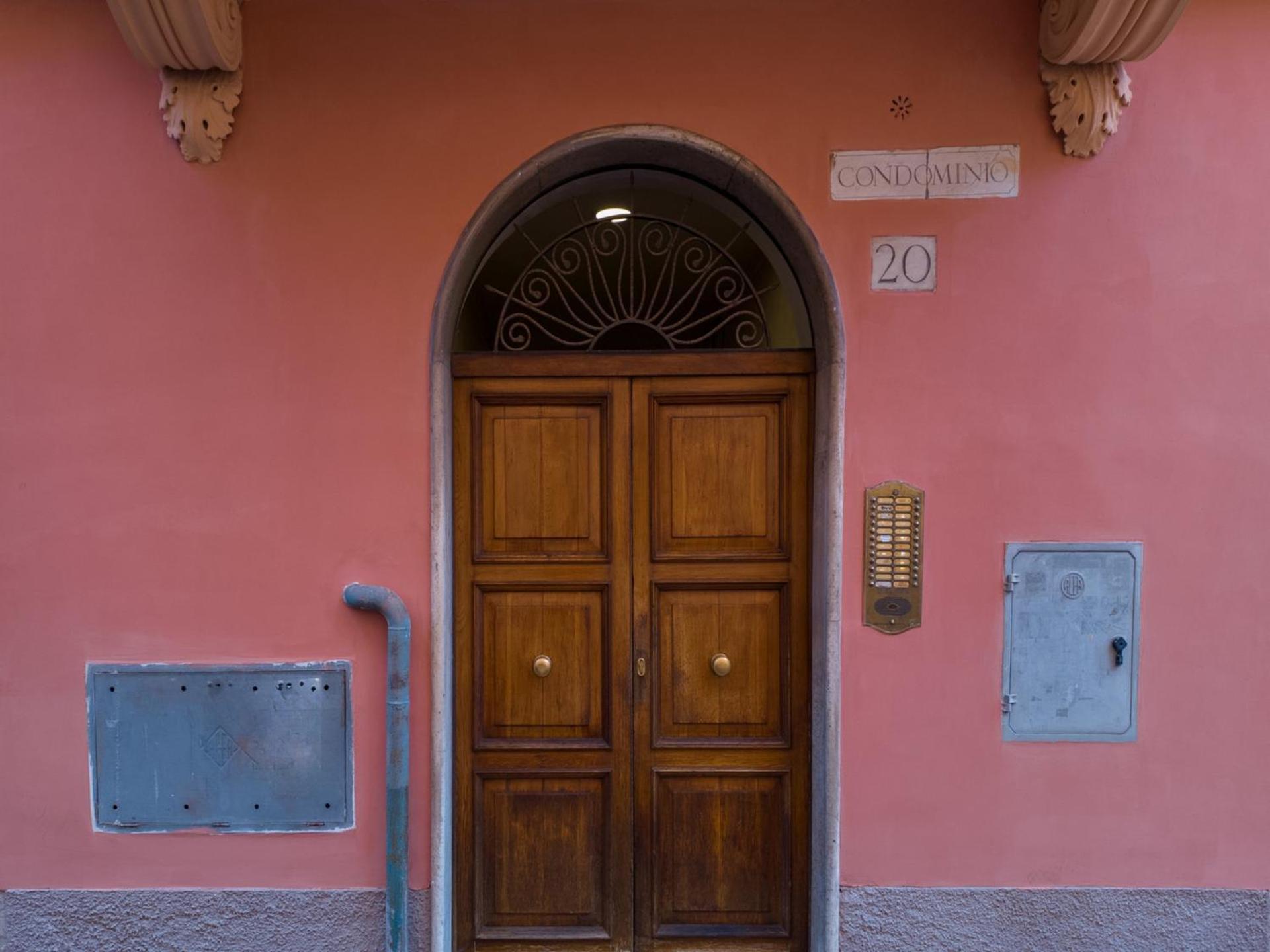 The Best Rent - Three-Room Apartment Near The Colosseum Рим Екстериор снимка